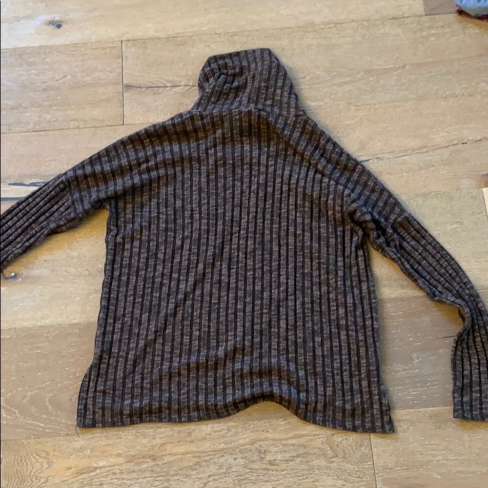 Women’s turtle neck